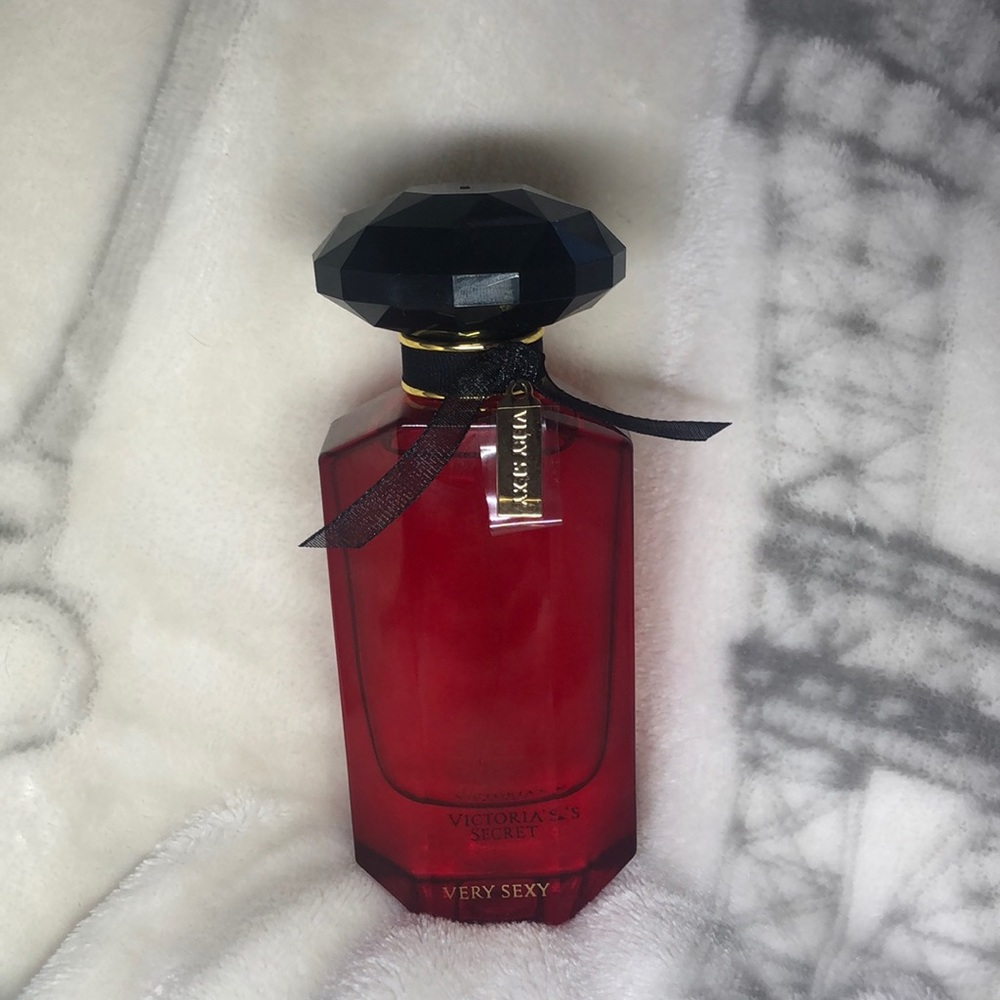 Victoria’s Secret very sexy perfume 💕